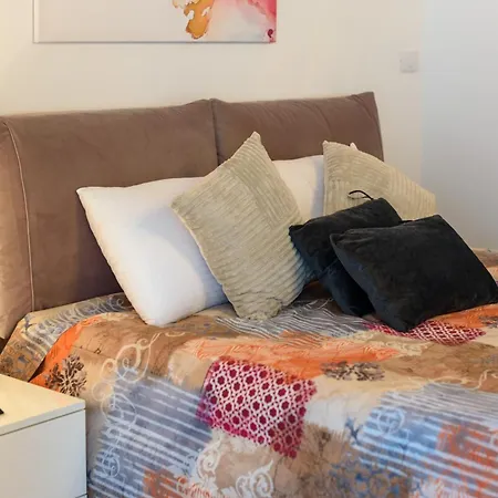 公寓 Astria Rosegold