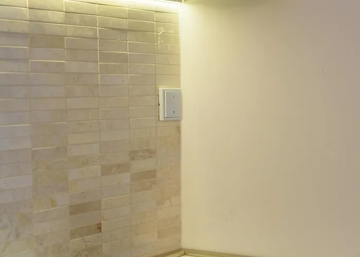 Astria Rosegold 公寓